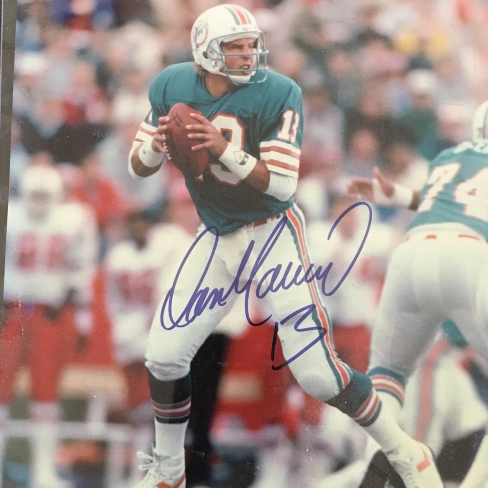 Miami Dolphin 🐬 Dan Marino Signed Photo